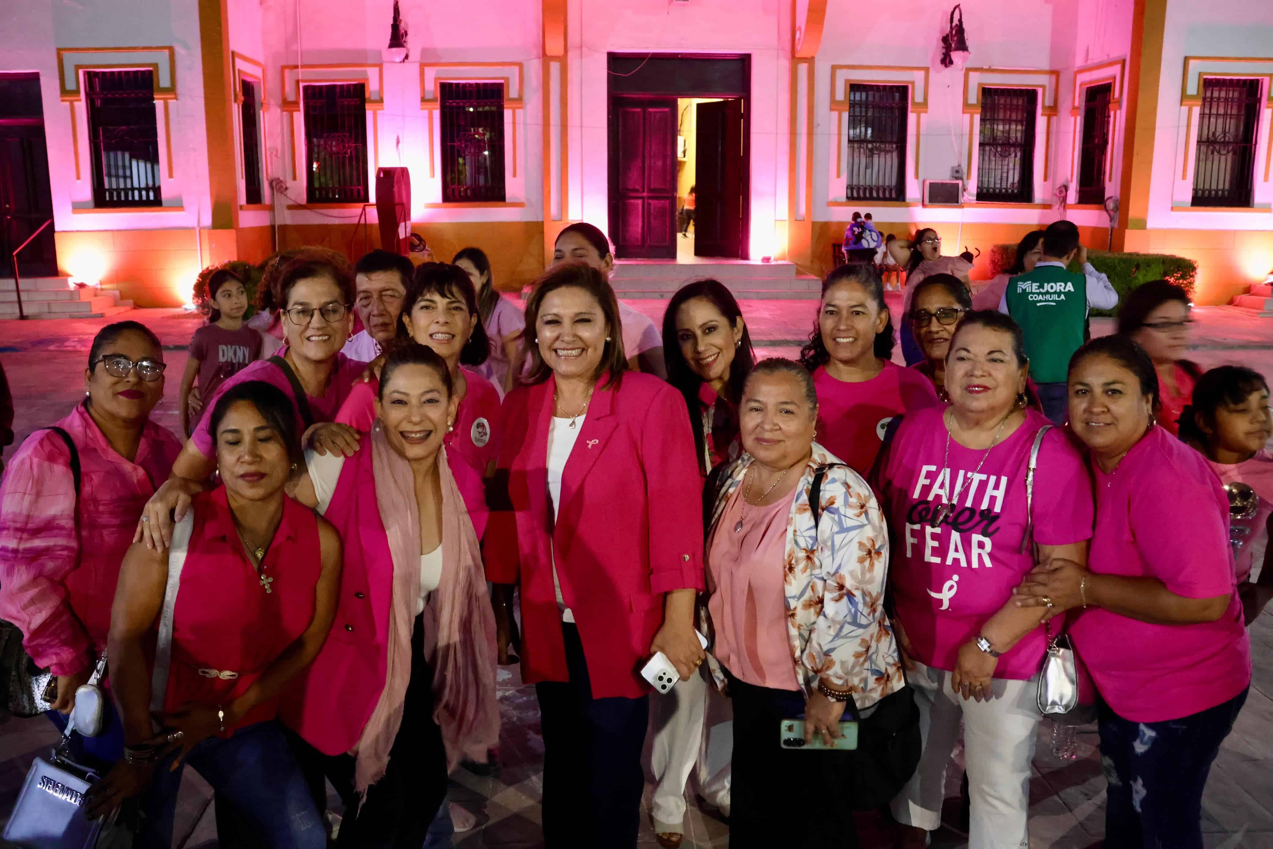 En Sabinas reconocen con Memorial a mujeres resilientes que han enfrentado al cáncer