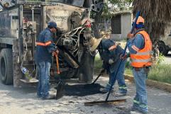 Intensifican bacheo en Frontera