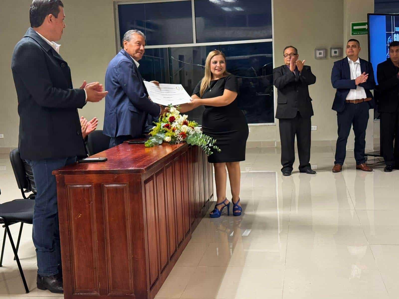El alcalde electo del Municipio de San Juan de Sabinas, Oscar Ríos Ramírez, estuvo presente en dicha ceremonia.