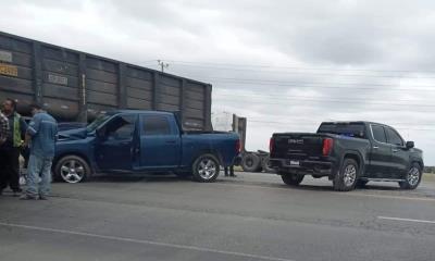 Accidente en Nava: Tráiler Carbonero Causa Choque en Carretera Federal 57