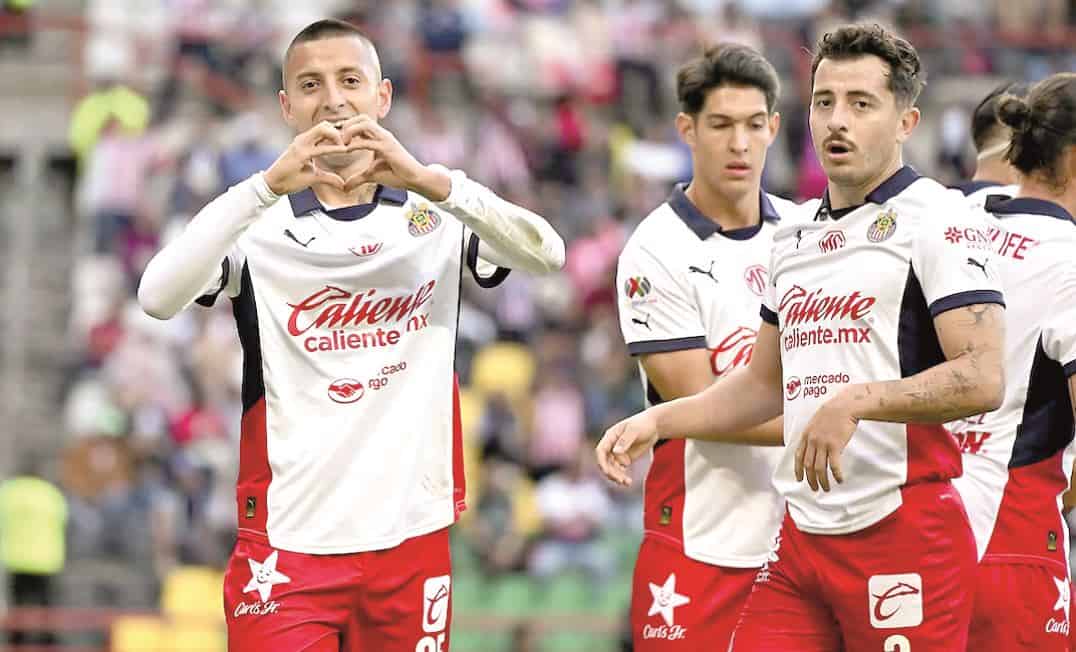 Chivas llega a 18 puntos en el Apertura 2024 de la Liga MX y escala al 8º lugar de la tabla general.