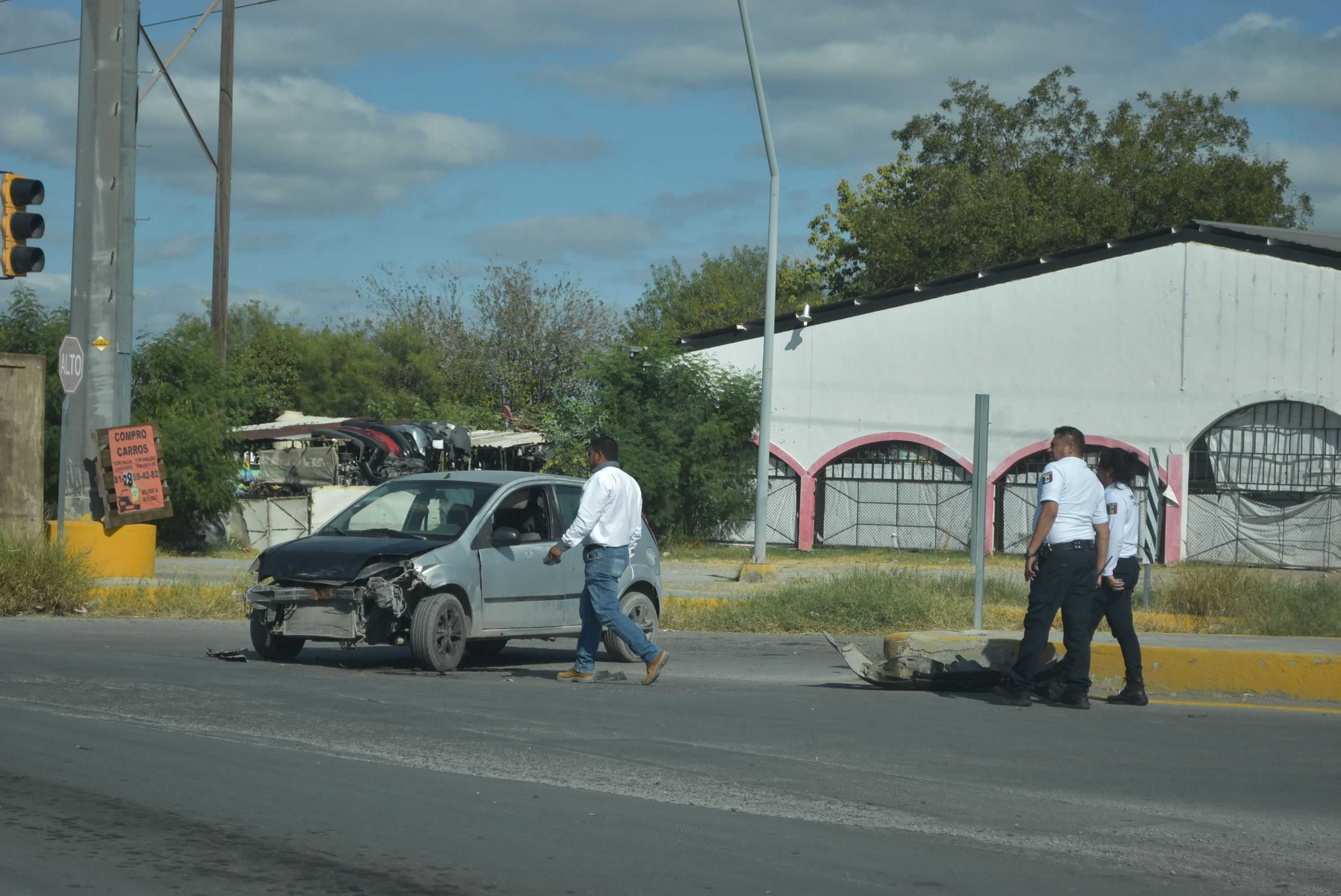 Lesiona a jovencita en choque