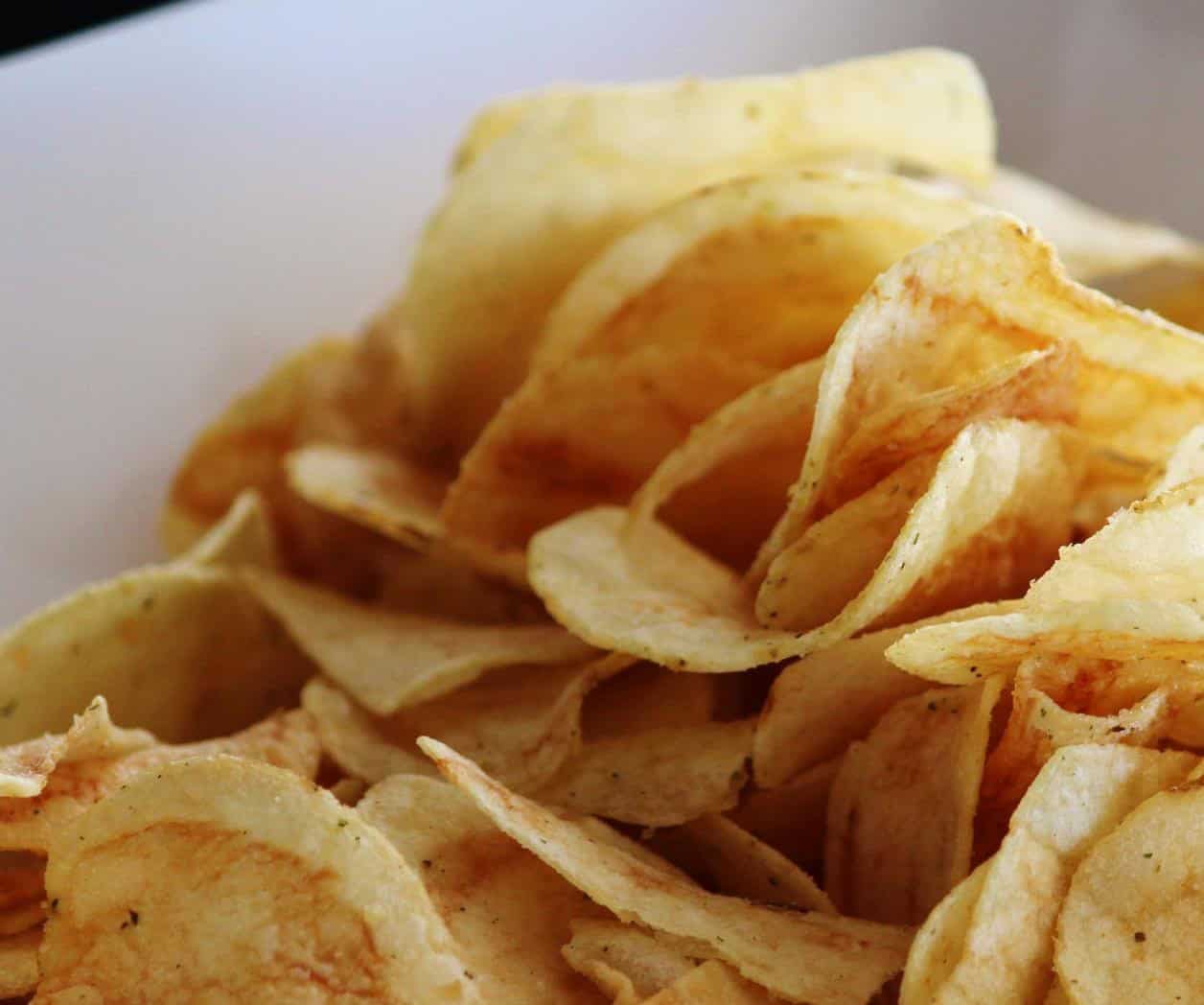 SEP presenta programa para prohibir comida chatarra en las escuelas