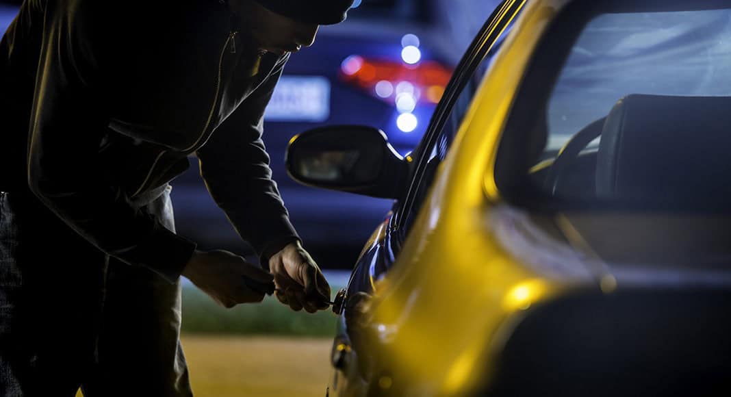 Bandas Dedicadas al Fraude Venden Autos Rentados en Nuevo León