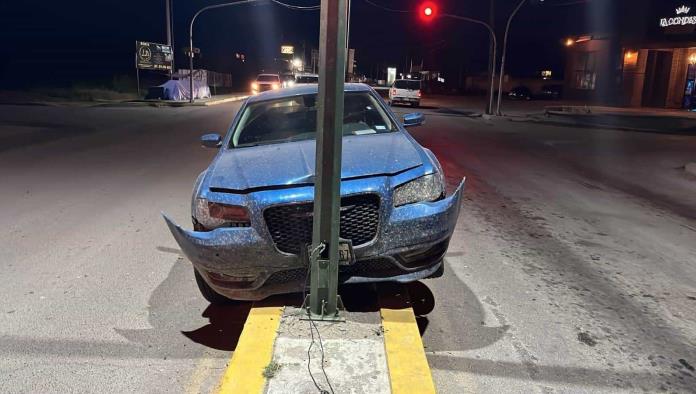 Conductor distraído provoca fuerte choque en Búlevar Norte de Allende