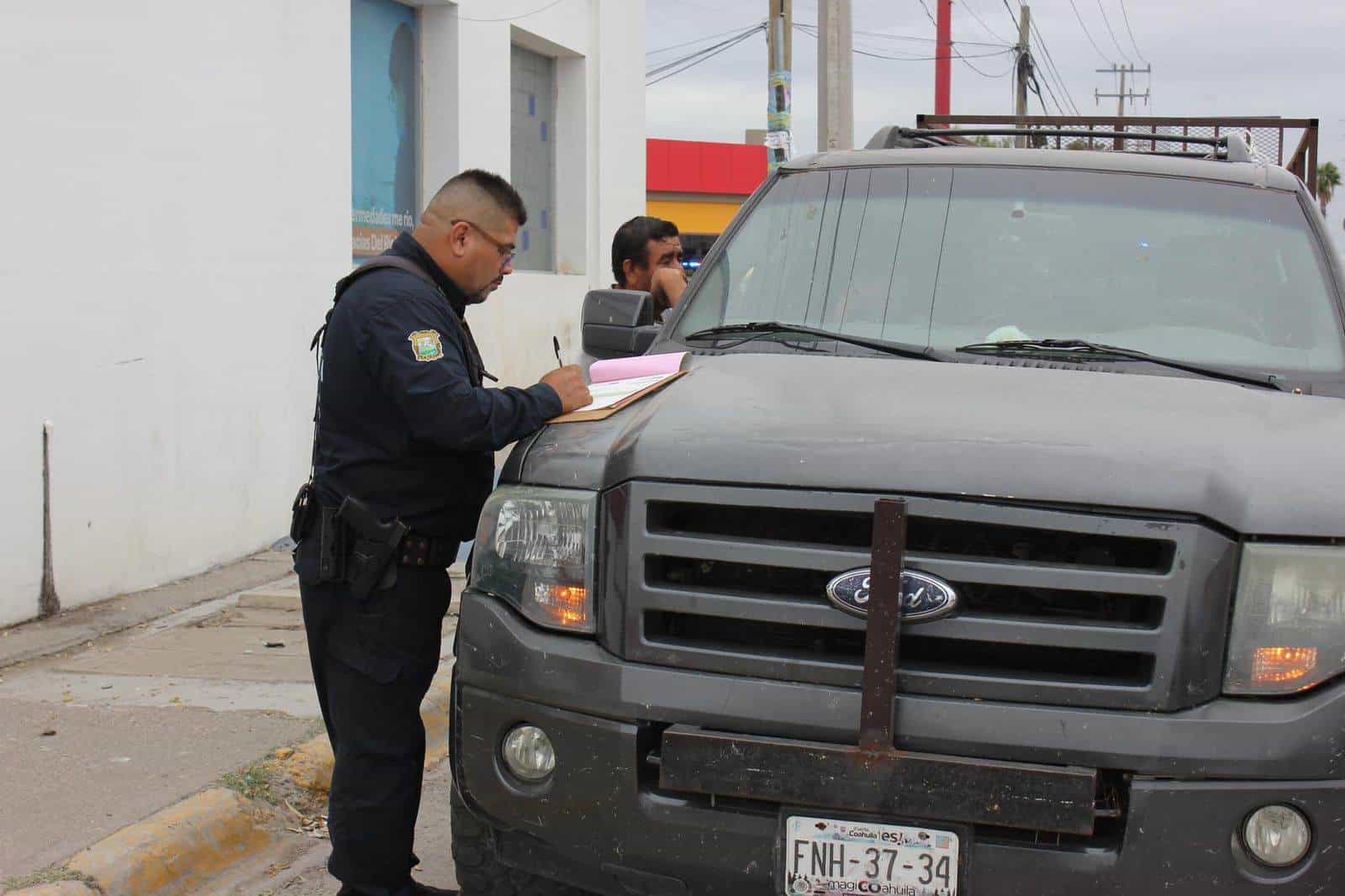 Intensifican Operativos de Regularización Vehicular en Ciudad Acuña