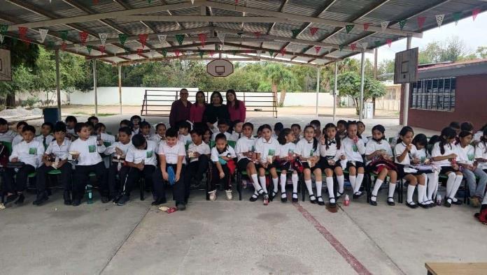 Enseñan a escuelas el ciclo de la basura