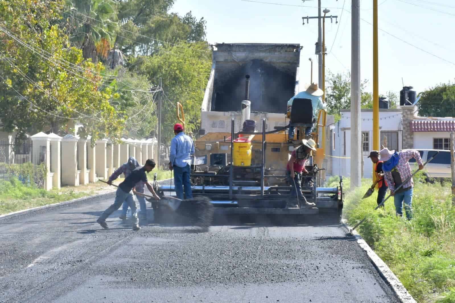 Concluyen trabajos de pavimentación en la calle Jiménez de Nava