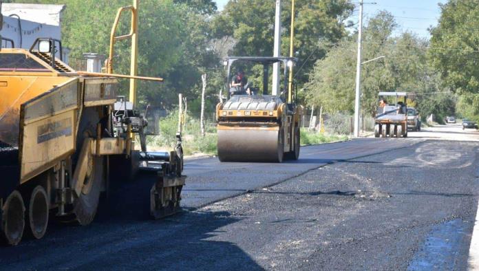 Concluyen trabajos de pavimentación en la calle Jiménez de Nava