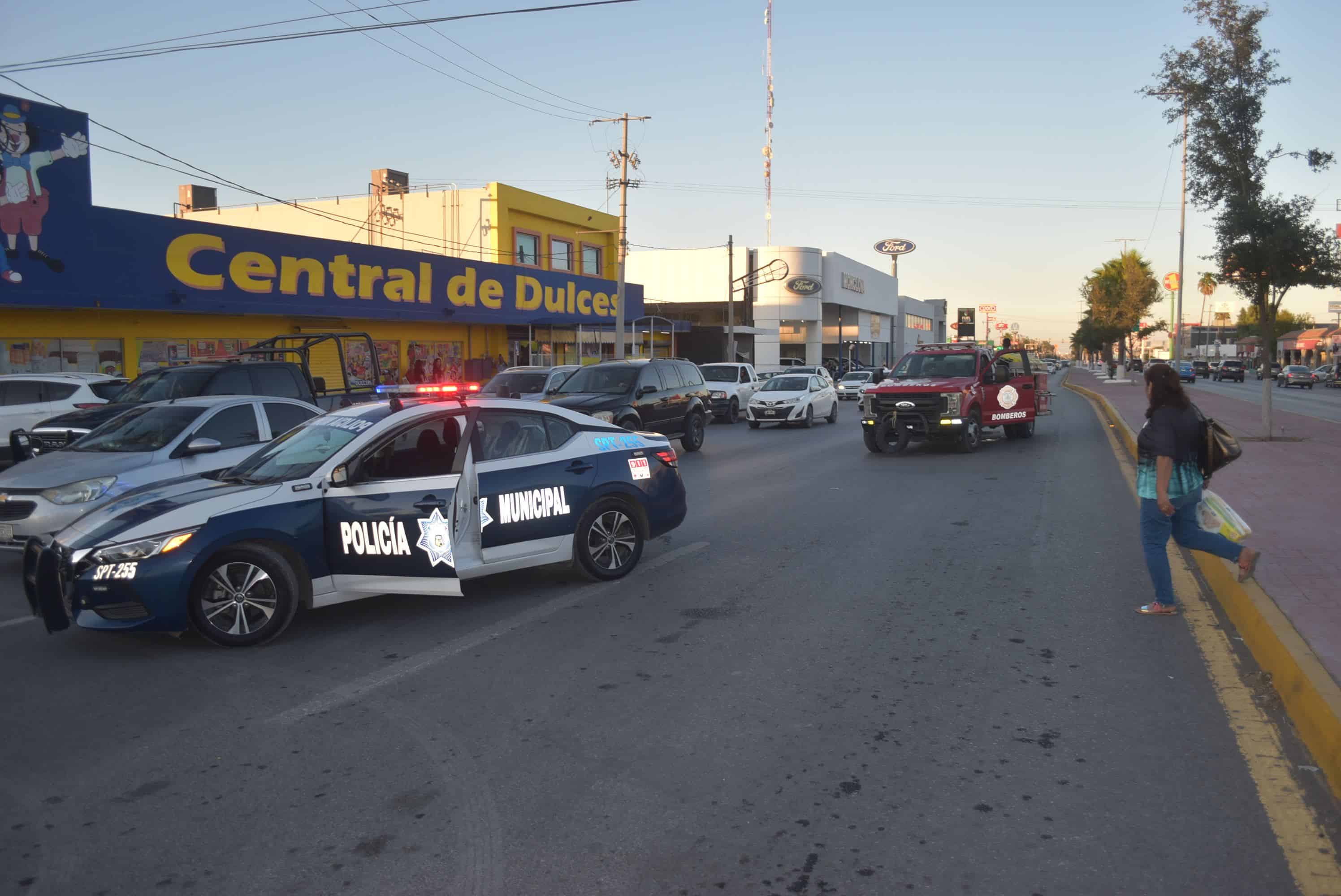 Estudiante provoca  aparatoso accidente
