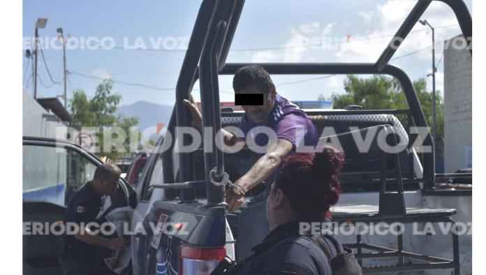 Detienen preventivos a adicto al pegamento