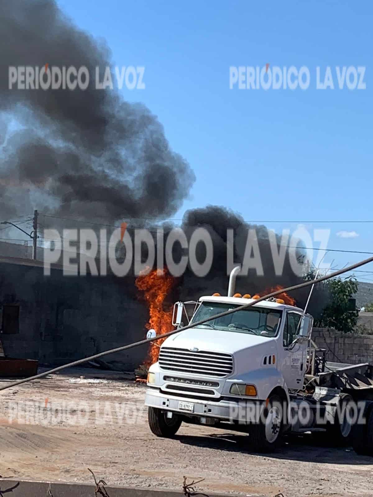 Incendio en taller moviliza a bomberos