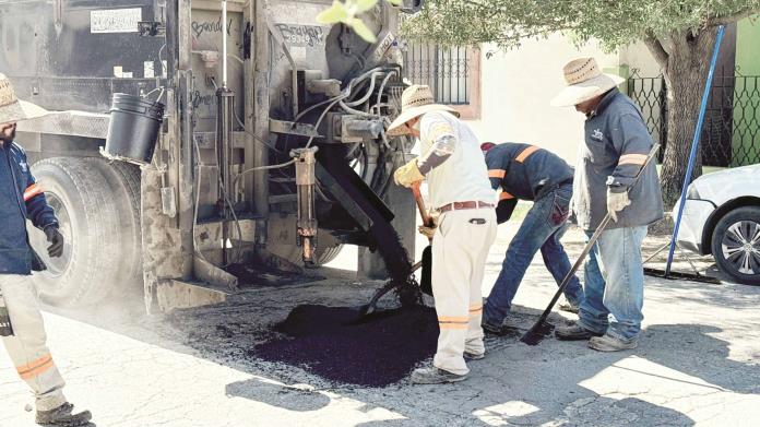 Intensifican acciones de bacheo en Frontera Intensifican acciones de bacheo en Frontera