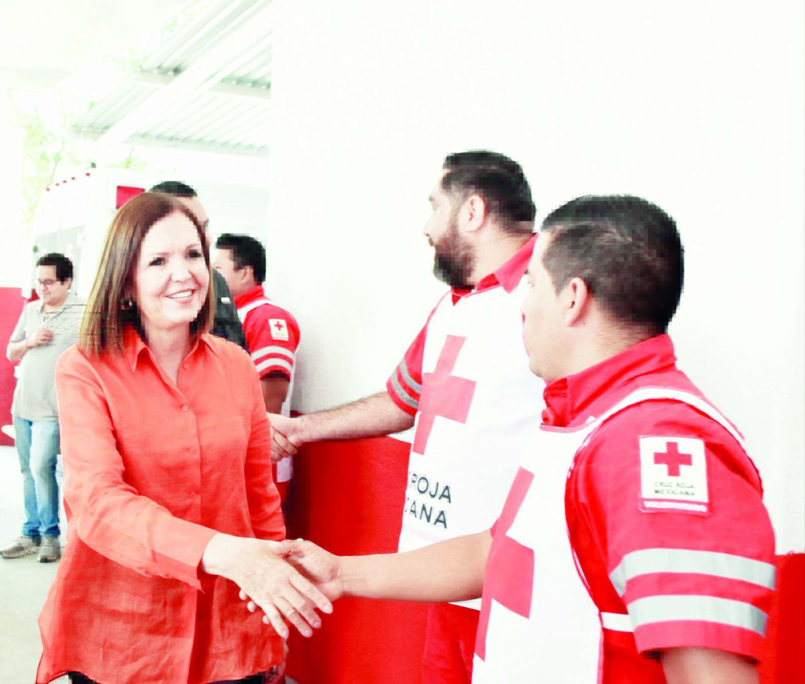 Visita Sari Cantú las  instalaciones de CR