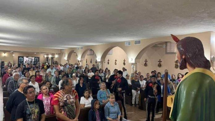 Le llevan mariachi a San Judas