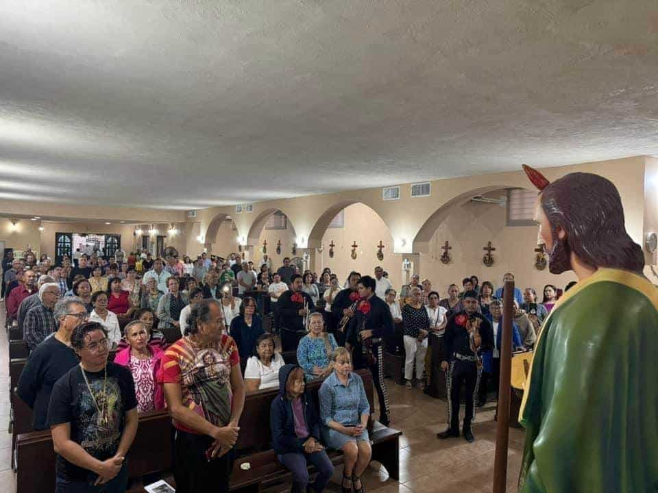 Llevan mariachi a San Judas Tadeo, en capilla de Monclova.