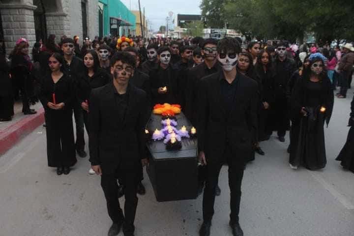 Invita San Buena al Festival De Muertos