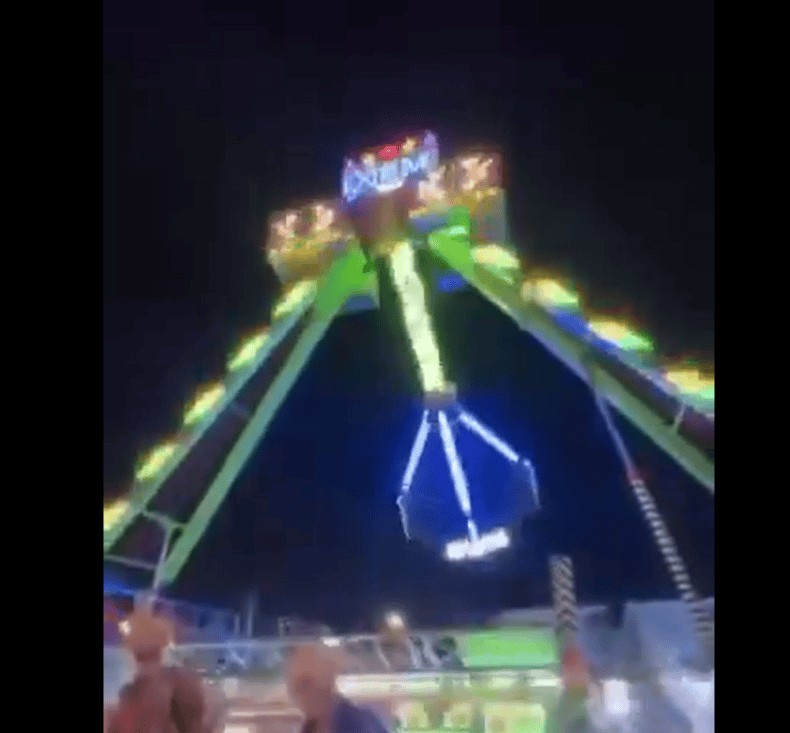 Se desploma juego mecánico en Ecuador