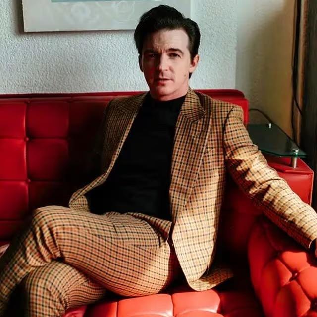 Drake Bell es acosado por fan que lo besó sin su consentimiento en evento de Guadalajara