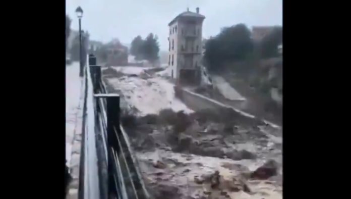 Aumentan víctimas tras lluvias históricas en España