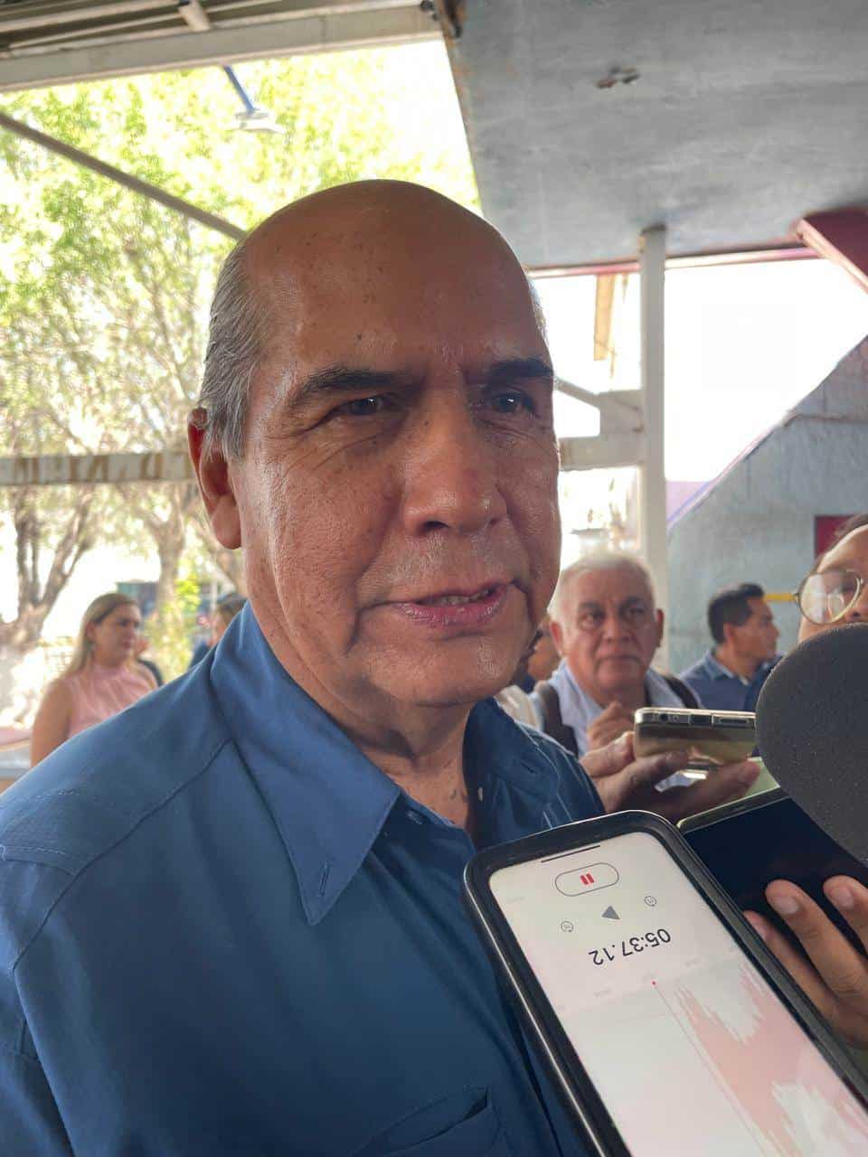 Colaboran con la secretaria de salud para combatir el aumento de casos de dengue.