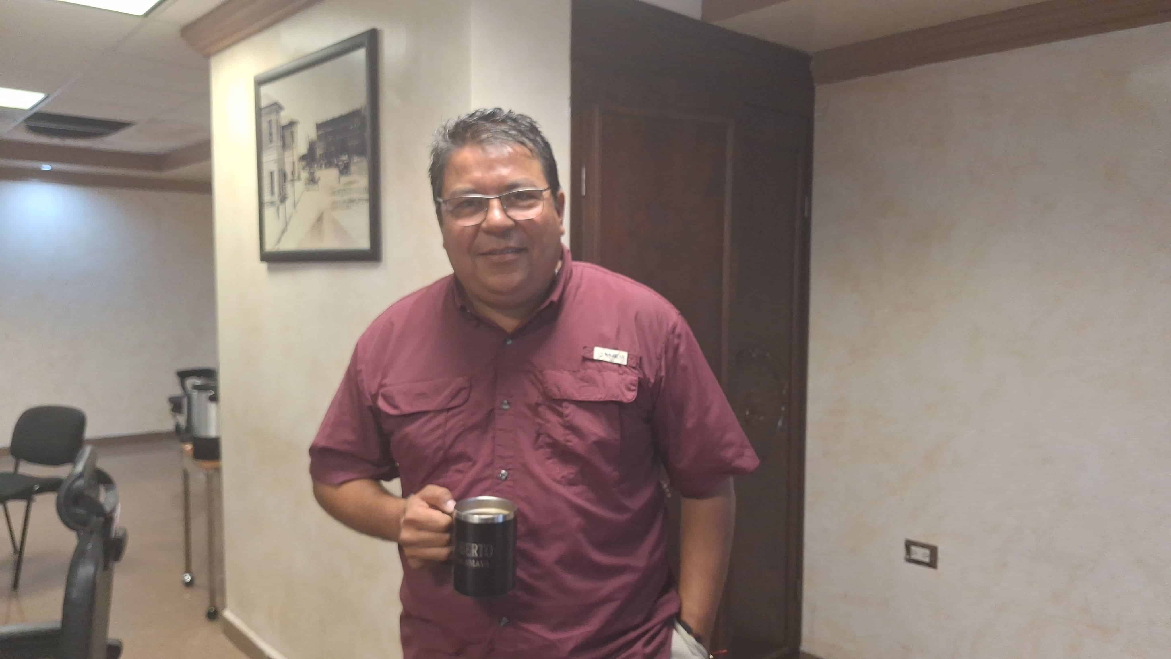 Roberto Piña; Alcalde.