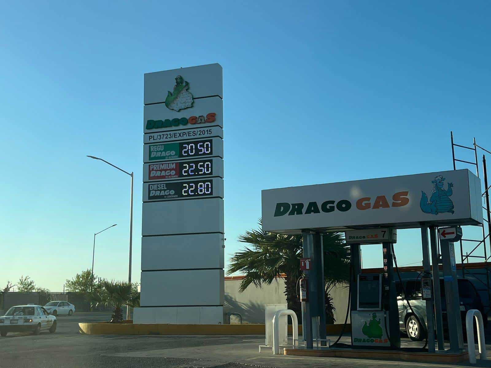 Aumento del Precio de Gasolina Afecta la Economía Familiar en Ciudad Acuña