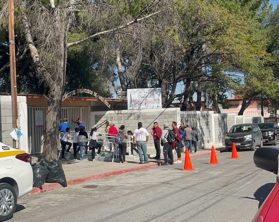 Las autoridades hicieron un llamado a los padres de familia para que sus hijos no realicen este tipo de bromas ni amenazas.
