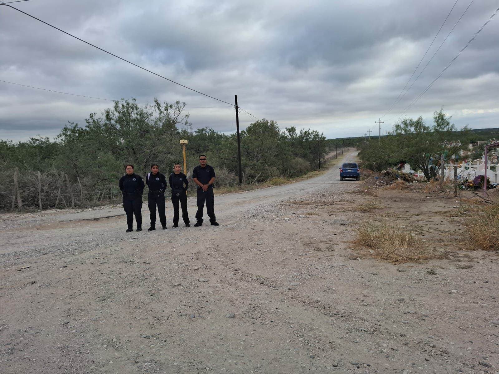 Preparativos en Ciudad Acuña: Vigilancia y Tradición en los Panteones