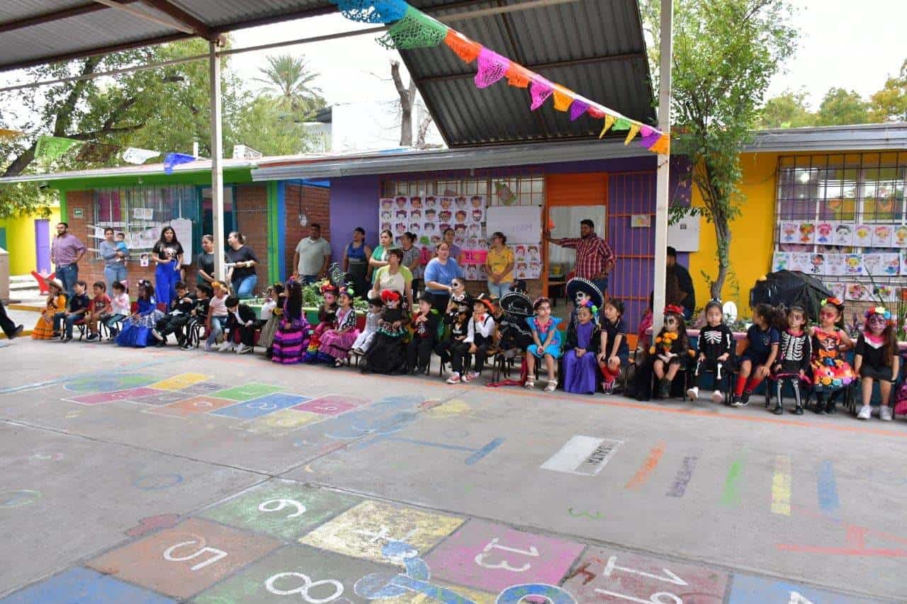 Realizan Concurso de Catrina y Catrín Viviente 2024 en Allende