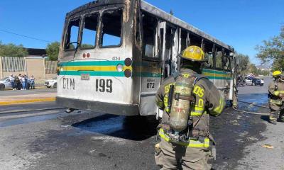 Se incendia ruta 13 B en Saltillo