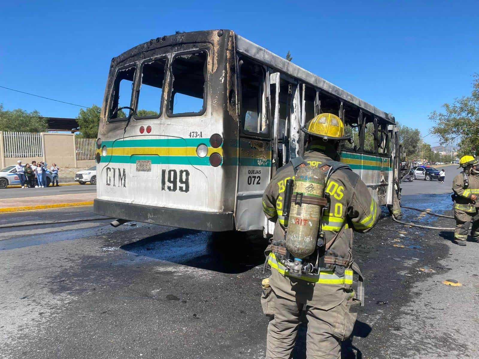 Se incendia ruta 13 B en Saltillo