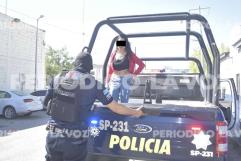 Detienen a mujer con droga en la ZC