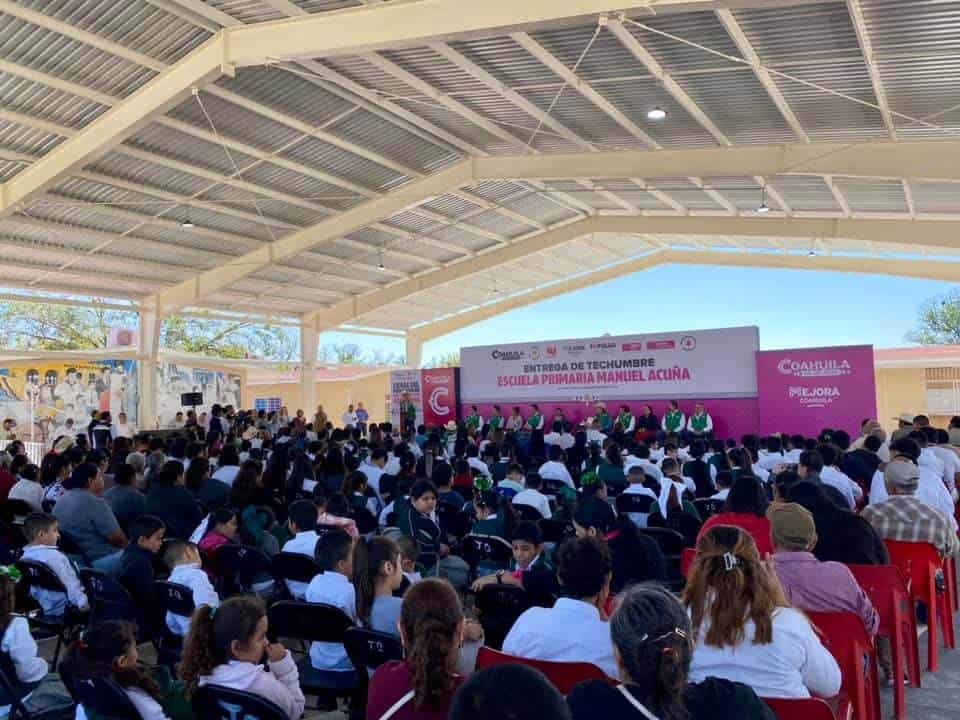 Entregan Techumbre en la Escuela Manuel Acuña de Villa Unión