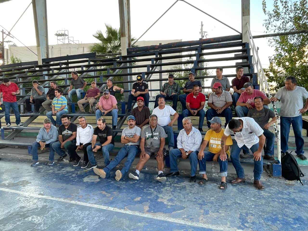 Lucharán obreros por el pago justo de sus prestaciones.