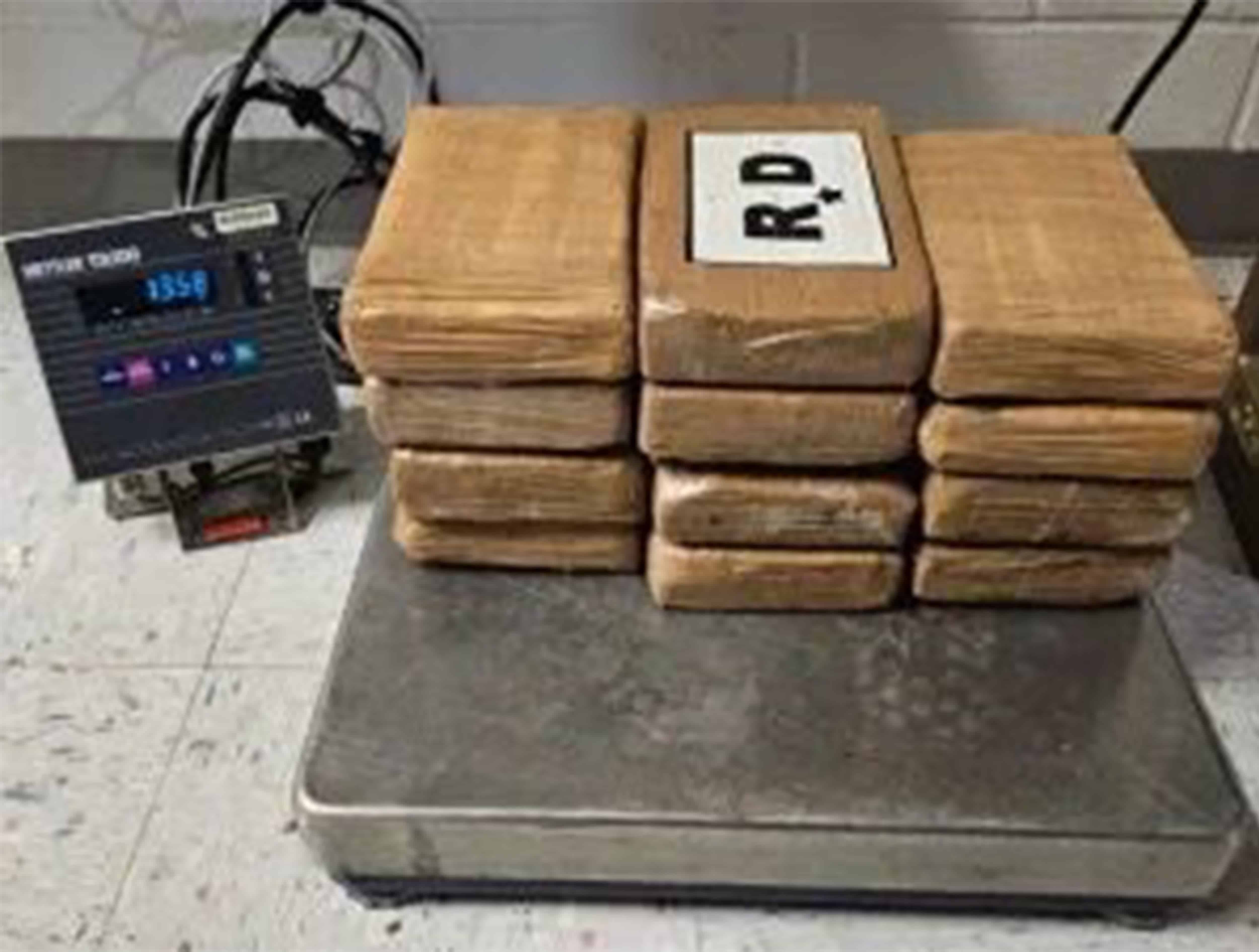 Aseguran Droga a Mujer Valuada Alrededor de 7 Millones de Pesos