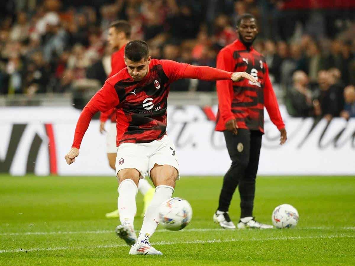 Álvaro Morata fue hospitalizado tras golpe.