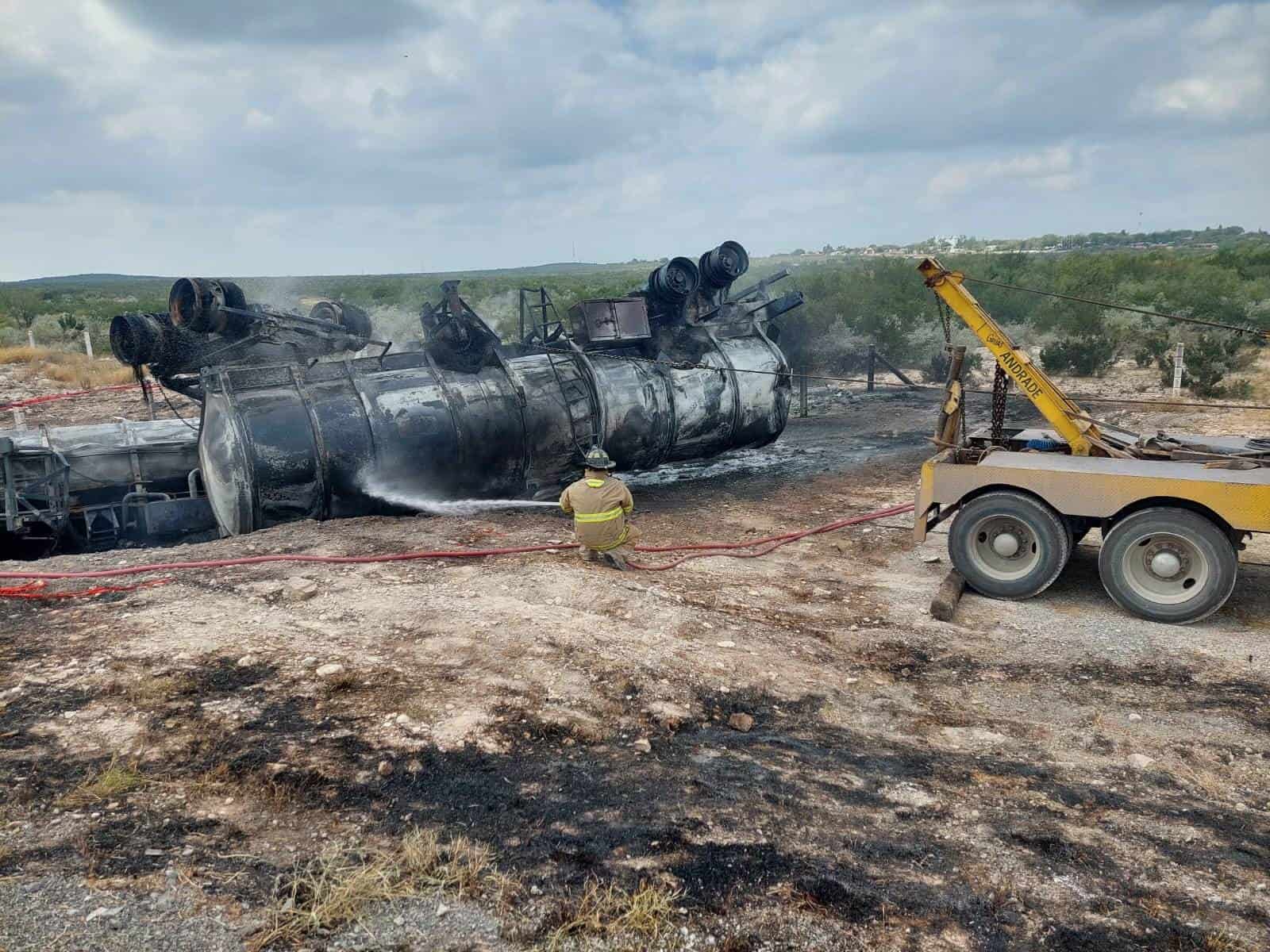 No ha sido identificado conductor de pipa que se incendió