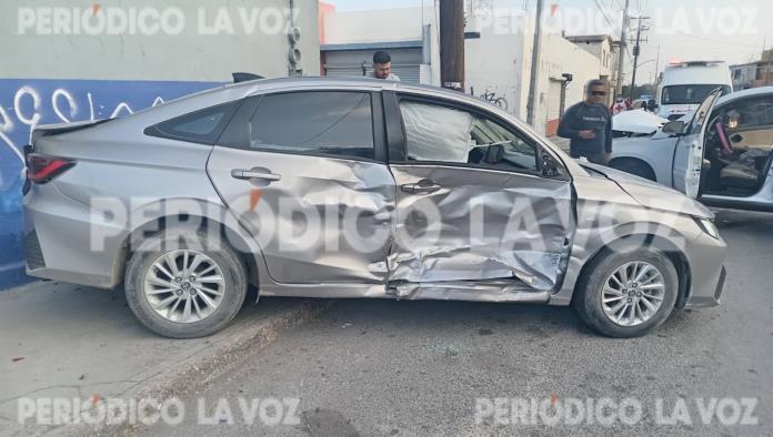 Lesiona en choque a Policía Municipal 