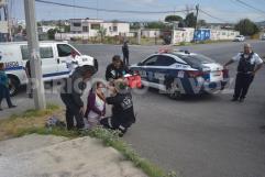 Sufre ataque de convulsiones camino a su casa