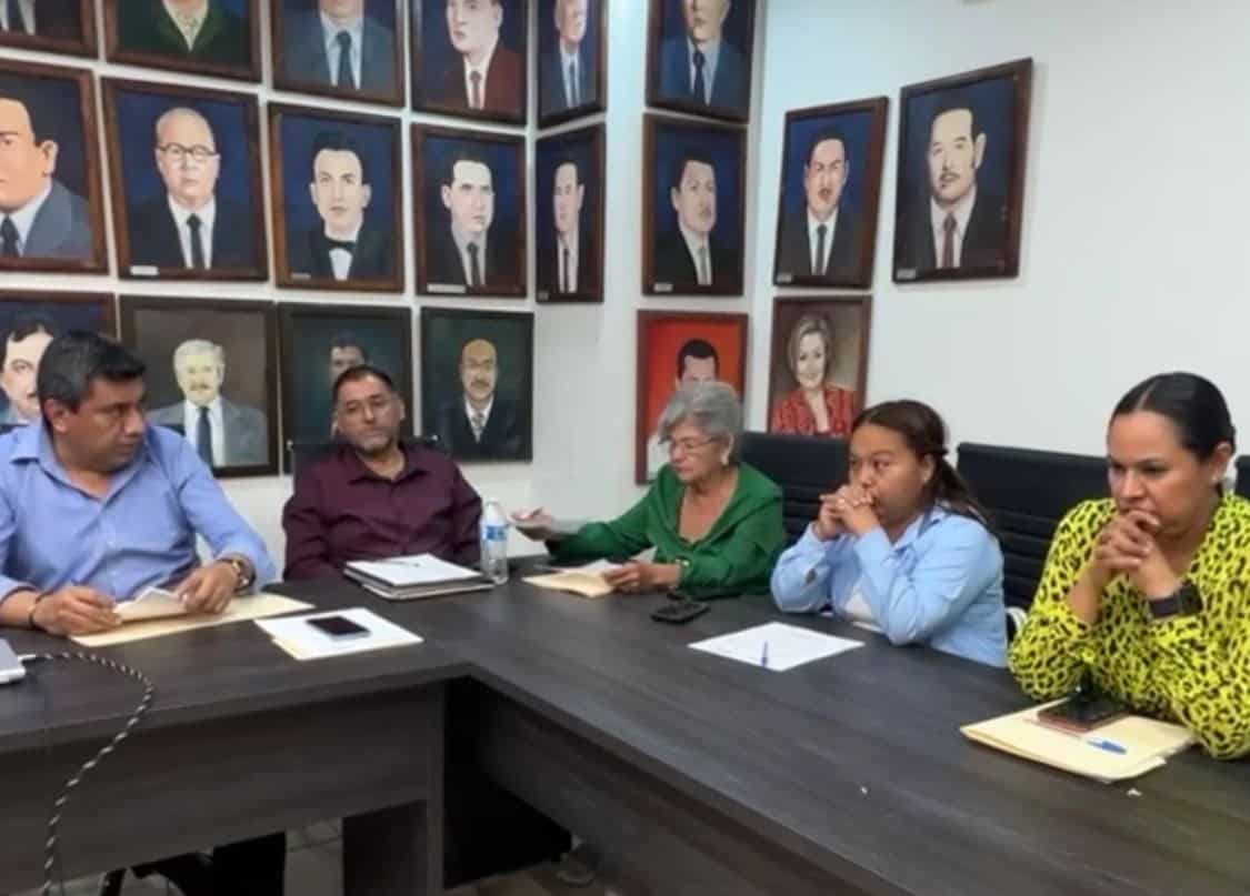 Regidores en contra de la desincorporación o enajenar bienes muebles en el ayuntamiento de Múzquiz.