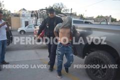 Detienen a ´ratilla´ por robar Nike´s de Coppel