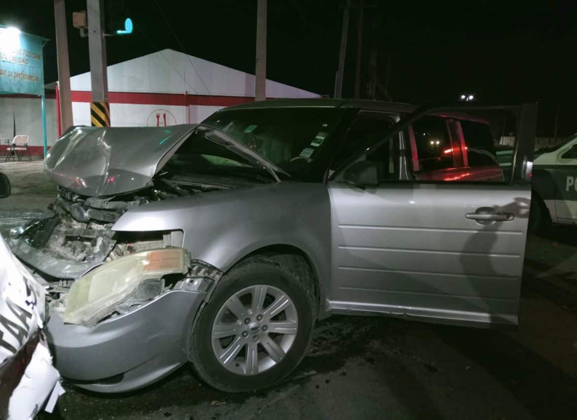 Dos Policías Atropellados en Persecución de Conductor Fugado
