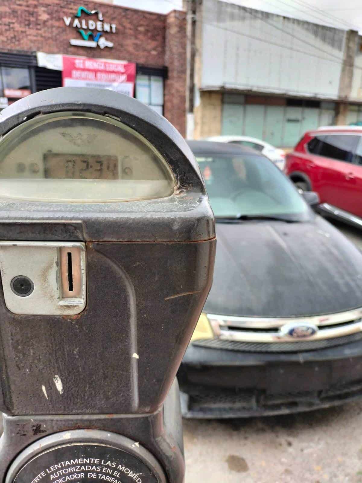 Parquímetros Defectuosos en el Centro Generan Inconformidad y Preocupación