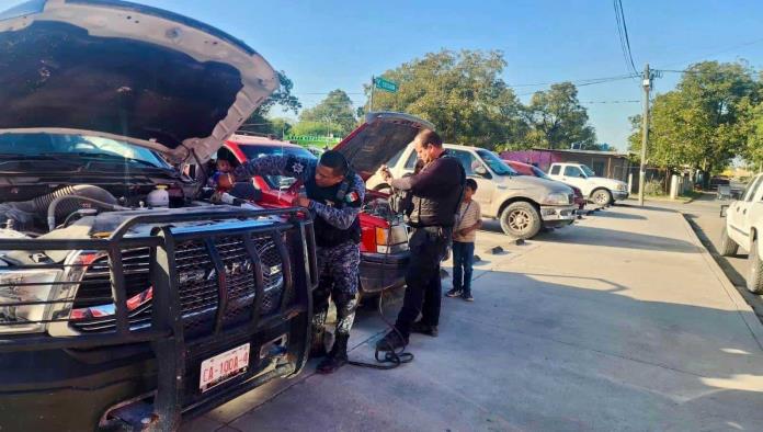 Policía de Nava Refuerza su Compromiso con la Comunidad al Brindar Asistencia
