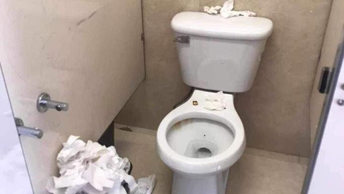 Padres exigen destitución de director e intendente en escuela