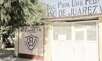 Dispara niño en salón de clases