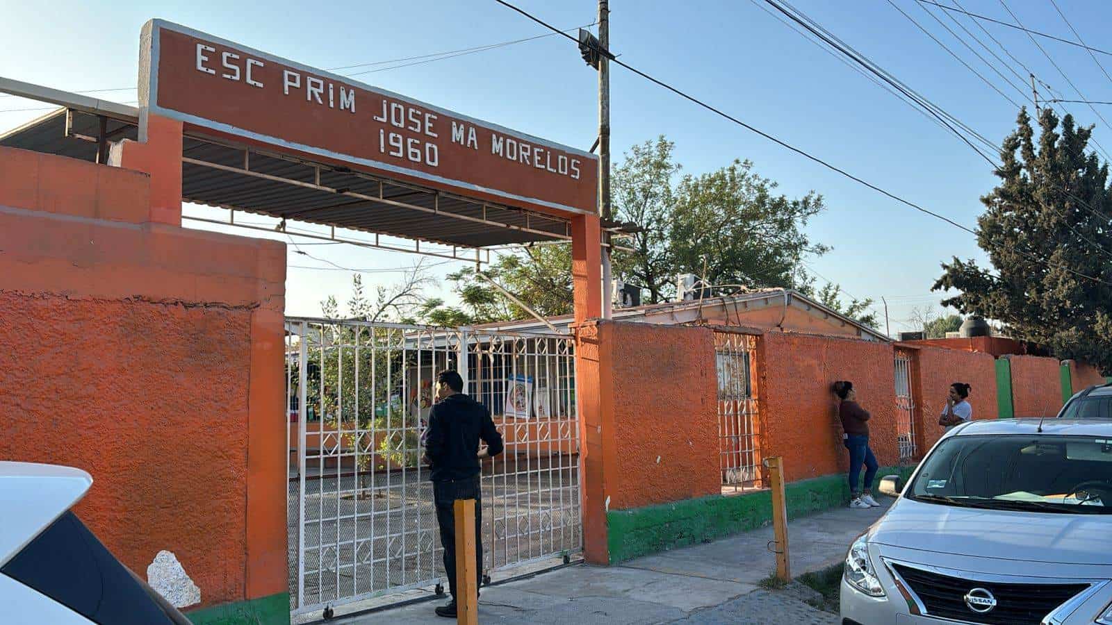 Un motociclista y ocho menores lesionados