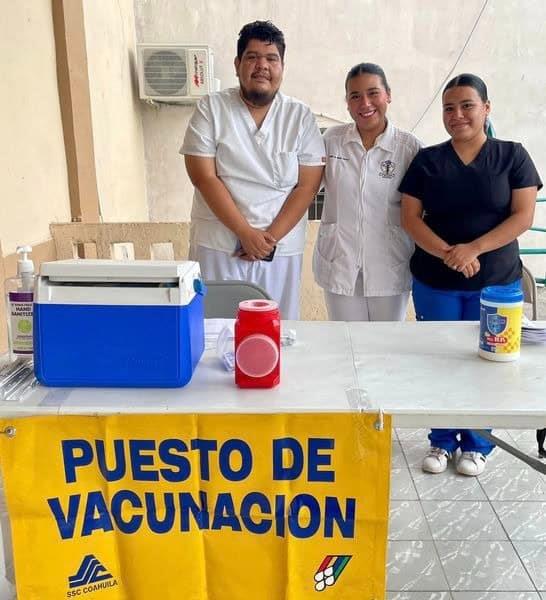 Realizan jornada de vacunación y prevención del dengue en Allende Realizan jornada de vacunación y prevención del dengue en Allende
