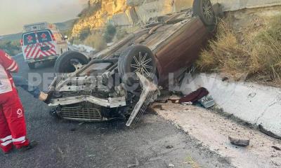 Volcadura en Autopista Premier: Conductor Resulta Ileso